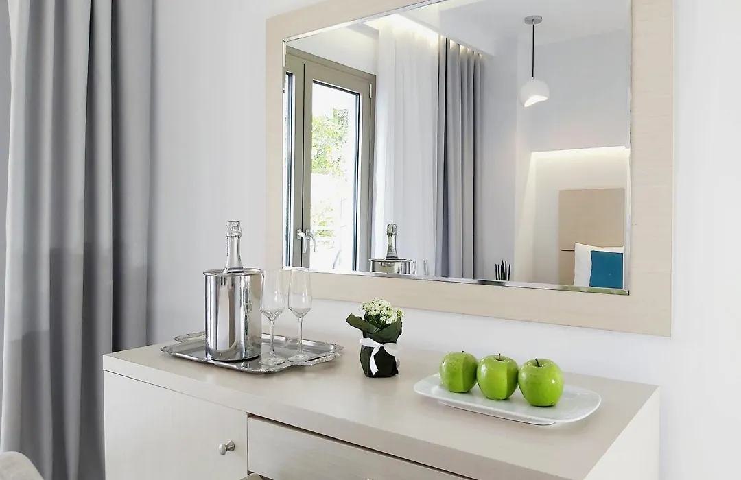 Akrogiali Exclusive Hotel (Adults Only)-1